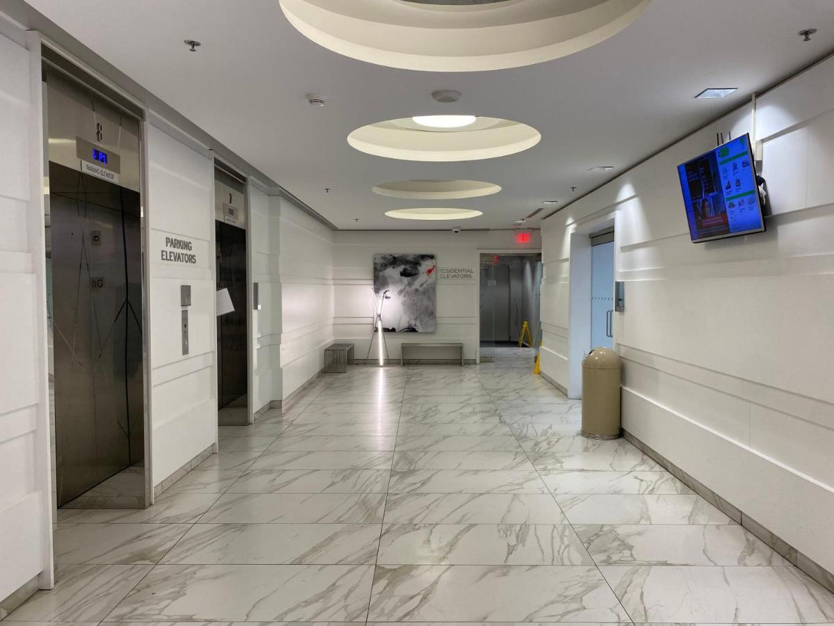 Cozy 2 Bedroom Free Parking Downtown Toronto 1Min Scotiabank Arena Tff Cn Tower Rogers Centre Union Station Exteriör bild