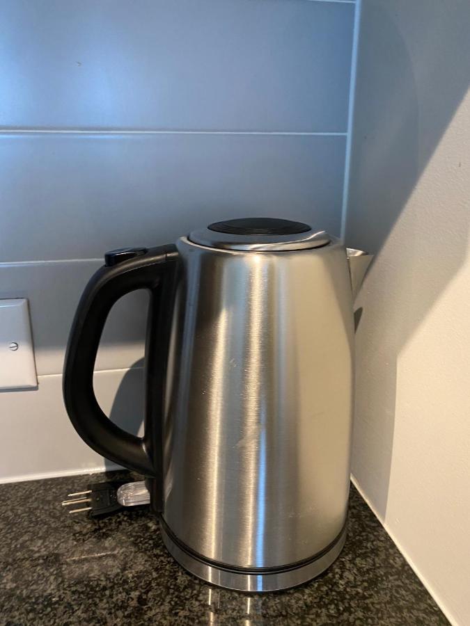 Cozy 2 Bedroom Free Parking Downtown Toronto 1Min Scotiabank Arena Tff Cn Tower Rogers Centre Union Station Exteriör bild